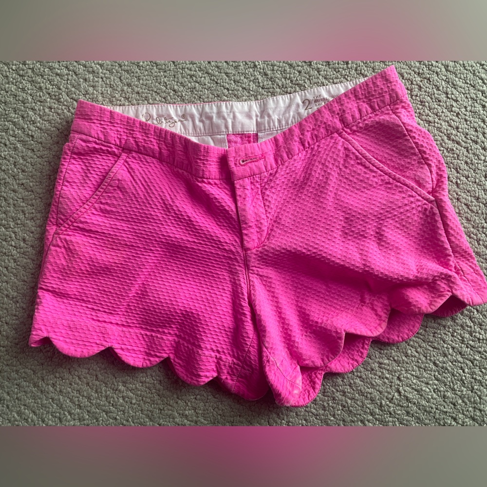 Lilly Pulitzer Vibrant Pink Scalloped Shorts